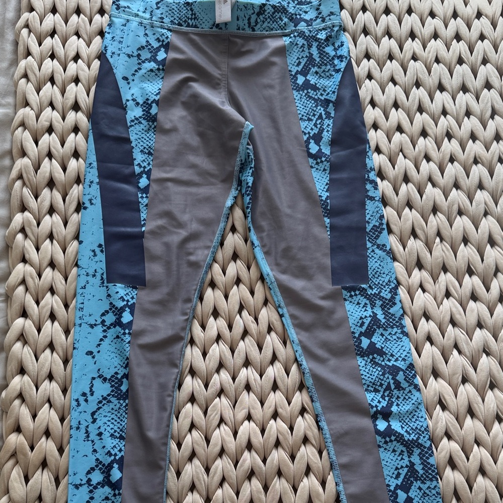 Stella McCartney x Adidas Blue Patterned Yoga Leggings - Picture 3 of 4